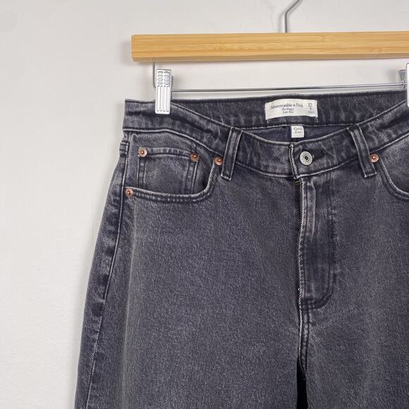 NWT Abercrombie & Fitch Low Rise Baggy Jean Black w/ Raw Hem 27 - Picture 4 of 11